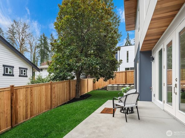 3973 162nd Place SE, Bellevue WA 98006