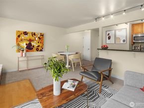 3636 Evanston Avenue N 12, Seattle WA 98103