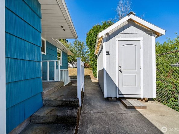 1408 West Avenue, Port Orchard WA 98366