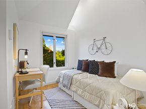 1811 4th Ave W, Seattle WA 98119