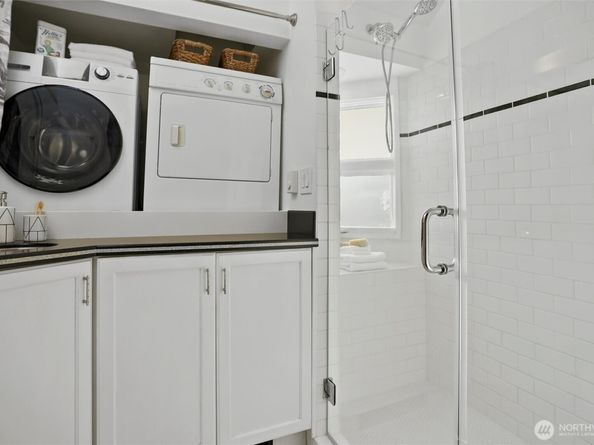1811 4th Ave W, Seattle WA 98119