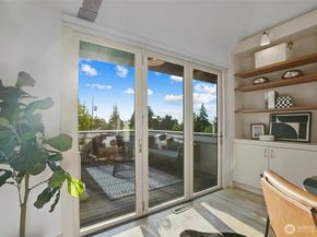 1811 4th Ave W, Seattle WA 98119