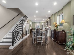4261 213 Place SE 43, Issaquah WA 98029
