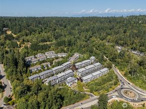 4261 213 Place SE 43, Issaquah WA 98029