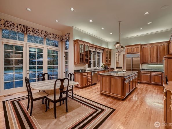 17239 NE 126th Place, Redmond WA 98052