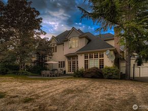 17239 NE 126th Place, Redmond WA 98052