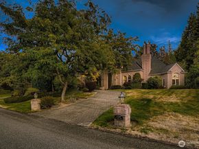 17239 NE 126th Place, Redmond WA 98052