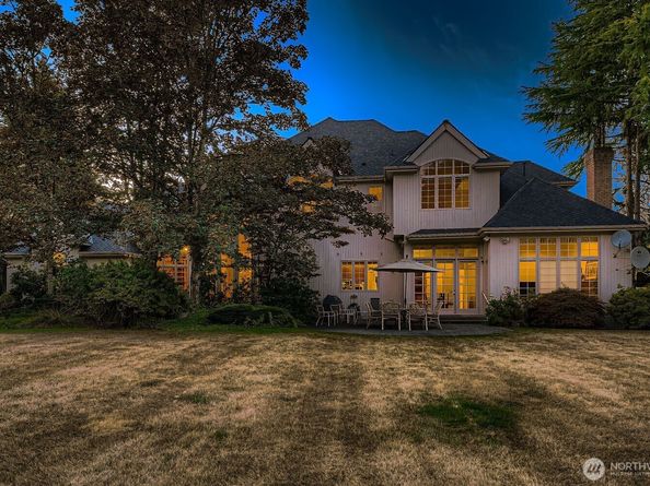 17239 NE 126th Place, Redmond WA 98052