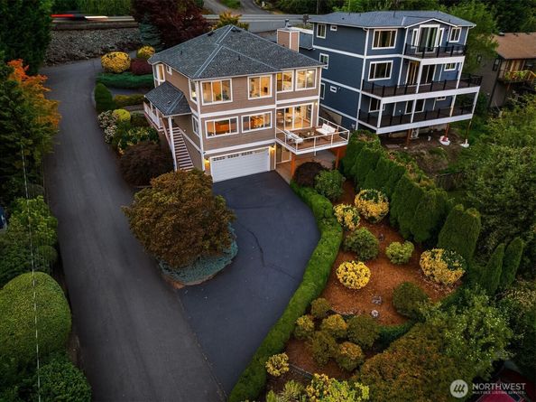 8533 NE Juanita Dr (Private Lane), Kirkland WA 98034