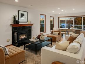 8533 NE Juanita Dr (Private Lane), Kirkland WA 98034
