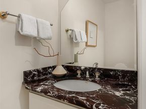 8533 NE Juanita Dr (Private Lane), Kirkland WA 98034