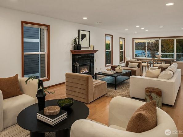 8533 NE Juanita Dr (Private Lane), Kirkland WA 98034