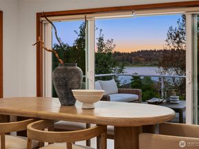 8533 NE Juanita Dr (Private Lane), Kirkland WA 98034