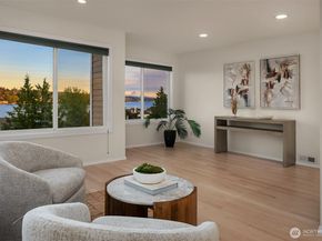 8533 NE Juanita Dr (Private Lane), Kirkland WA 98034