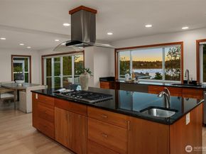 8533 NE Juanita Dr (Private Lane), Kirkland WA 98034