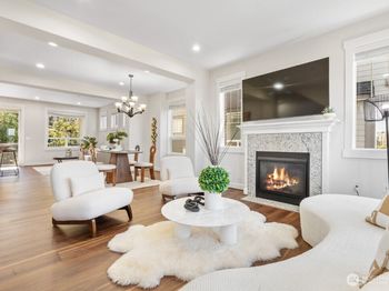 1362 Williamsburg Walk NE