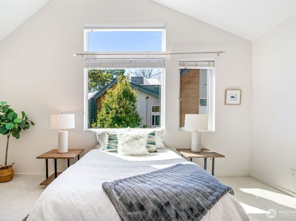 2605 22nd Avenue W D, Seattle WA 98199
