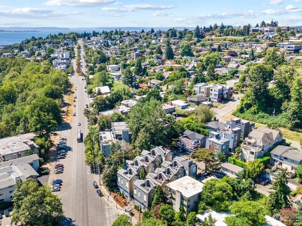 2605 22nd Avenue W D, Seattle WA 98199