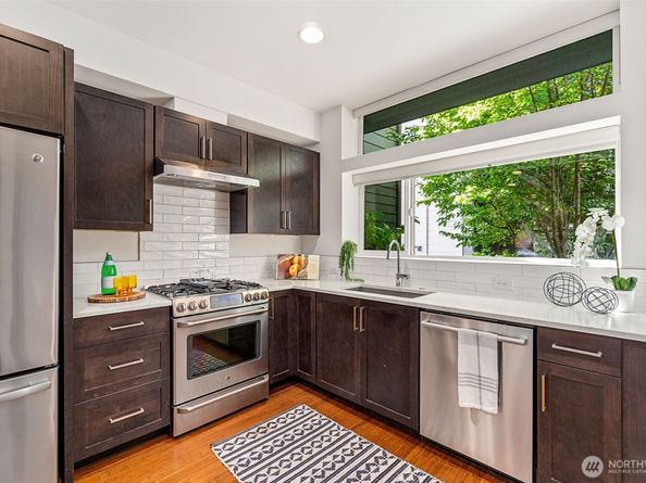 2605 22nd Avenue W D, Seattle WA 98199