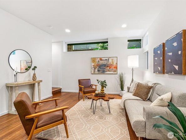 2605 22nd Avenue W D, Seattle WA 98199
