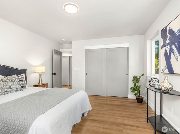 4326 A SW Mills Street, Seattle WA 98136