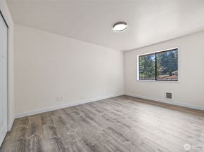 17509 118th Avenue SE C11, Renton WA 98058