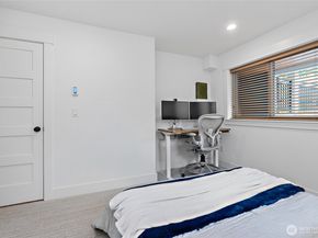 2708 1st Avenue W, Seattle WA 98119