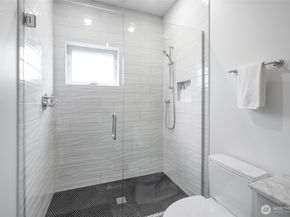 2708 1st Avenue W, Seattle WA 98119