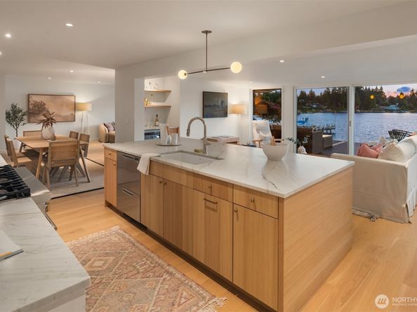 15413 11th Avenue SW, Burien WA 98166