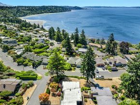 11988 Marine View Drive SW, Burien WA 98146