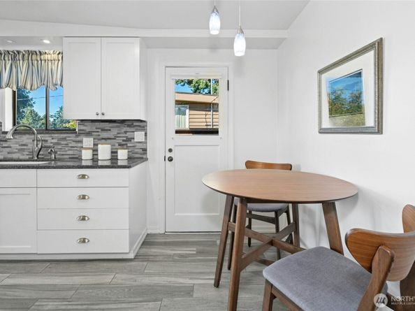 11988 Marine View Drive SW, Burien WA 98146