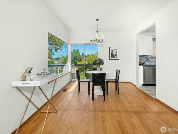 11988 Marine View Drive SW, Burien WA 98146