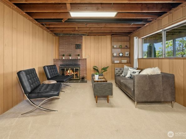 11988 Marine View Drive SW, Burien WA 98146