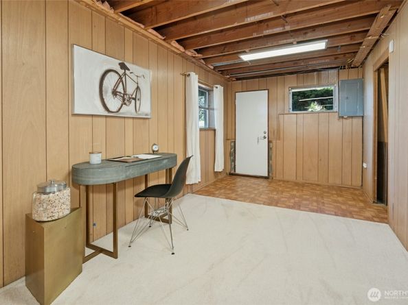 11988 Marine View Drive SW, Burien WA 98146