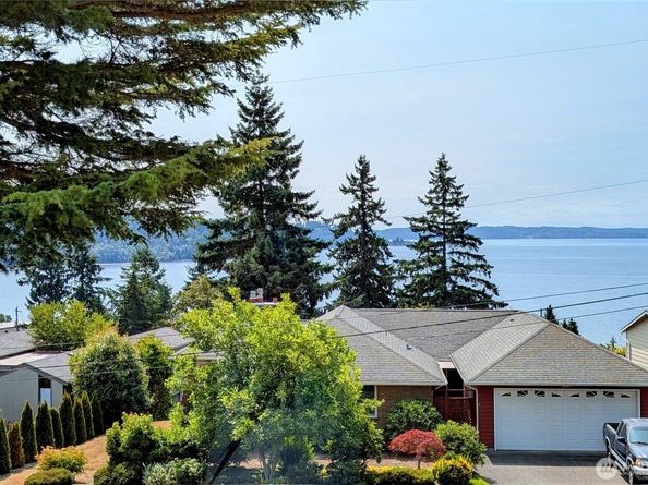 11988 Marine View Drive SW, Burien WA 98146