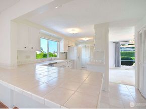 4451 141st Avenue SE, Bellevue WA 98006
