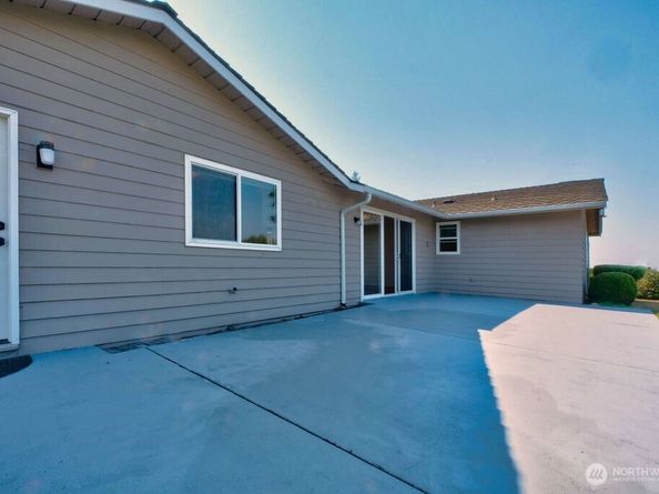 4451 141st Avenue SE, Bellevue WA 98006
