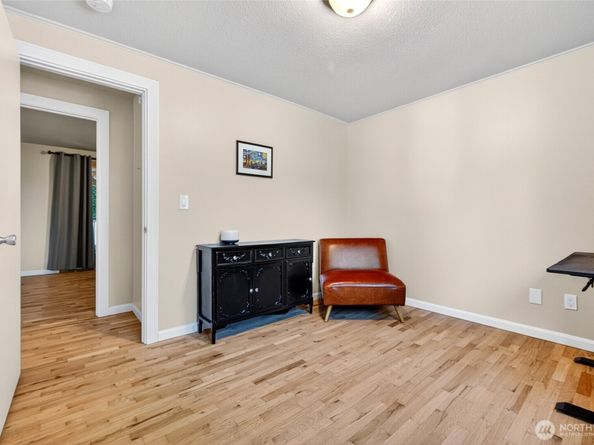 10914 126th Avenue NE, Kirkland WA 98033