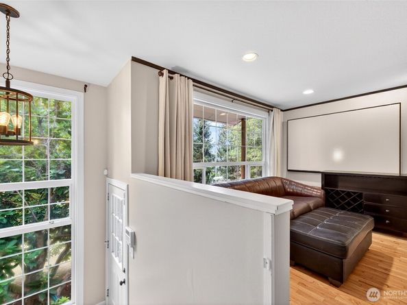 10914 126th Avenue NE, Kirkland WA 98033