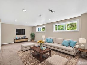 10914 126th Avenue NE, Kirkland WA 98033