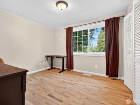10914 126th Avenue NE, Kirkland WA 98033