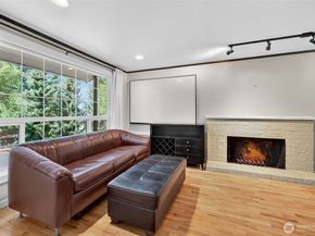10914 126th Avenue NE, Kirkland WA 98033