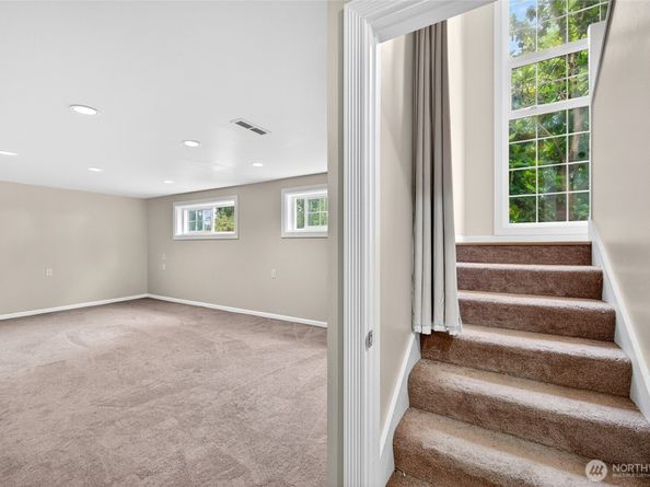 10914 126th Avenue NE, Kirkland WA 98033