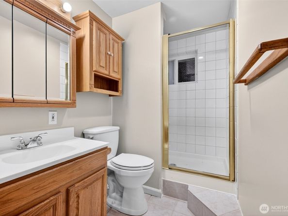 10914 126th Avenue NE, Kirkland WA 98033
