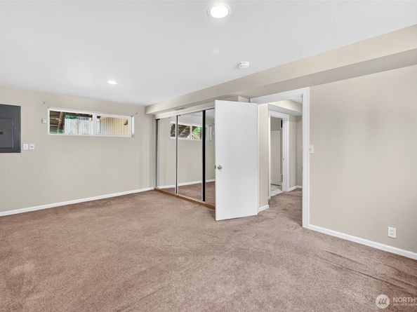 10914 126th Avenue NE, Kirkland WA 98033