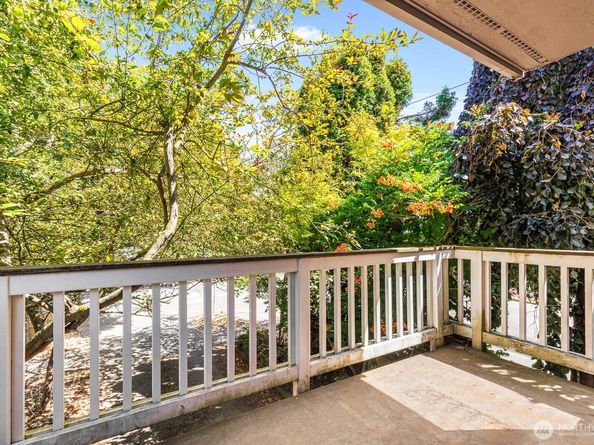 6501 21st Avenue NW, Seattle WA 98117