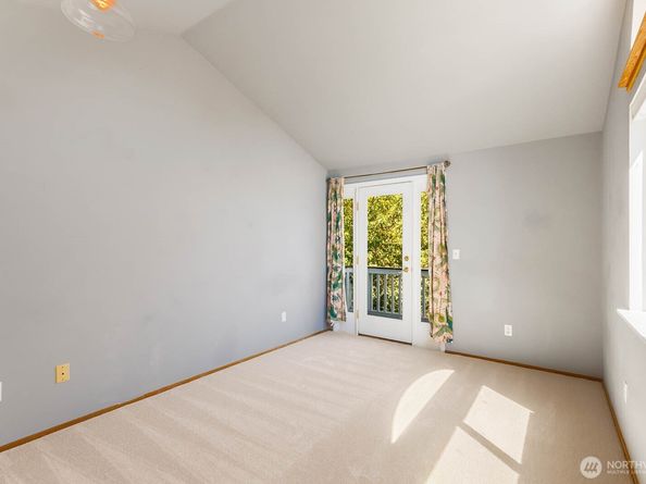 6501 21st Avenue NW, Seattle WA 98117