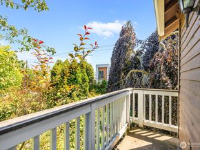 6501 21st Avenue NW, Seattle WA 98117
