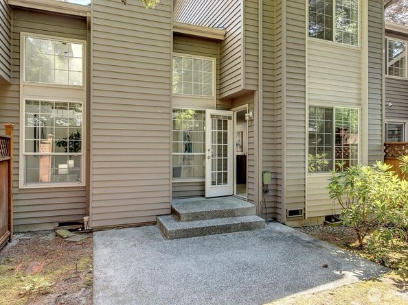 11512 NE 115th Court, Kirkland WA 98033