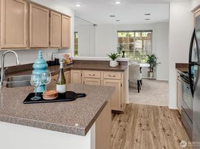 11512 NE 115th Court, Kirkland WA 98033
